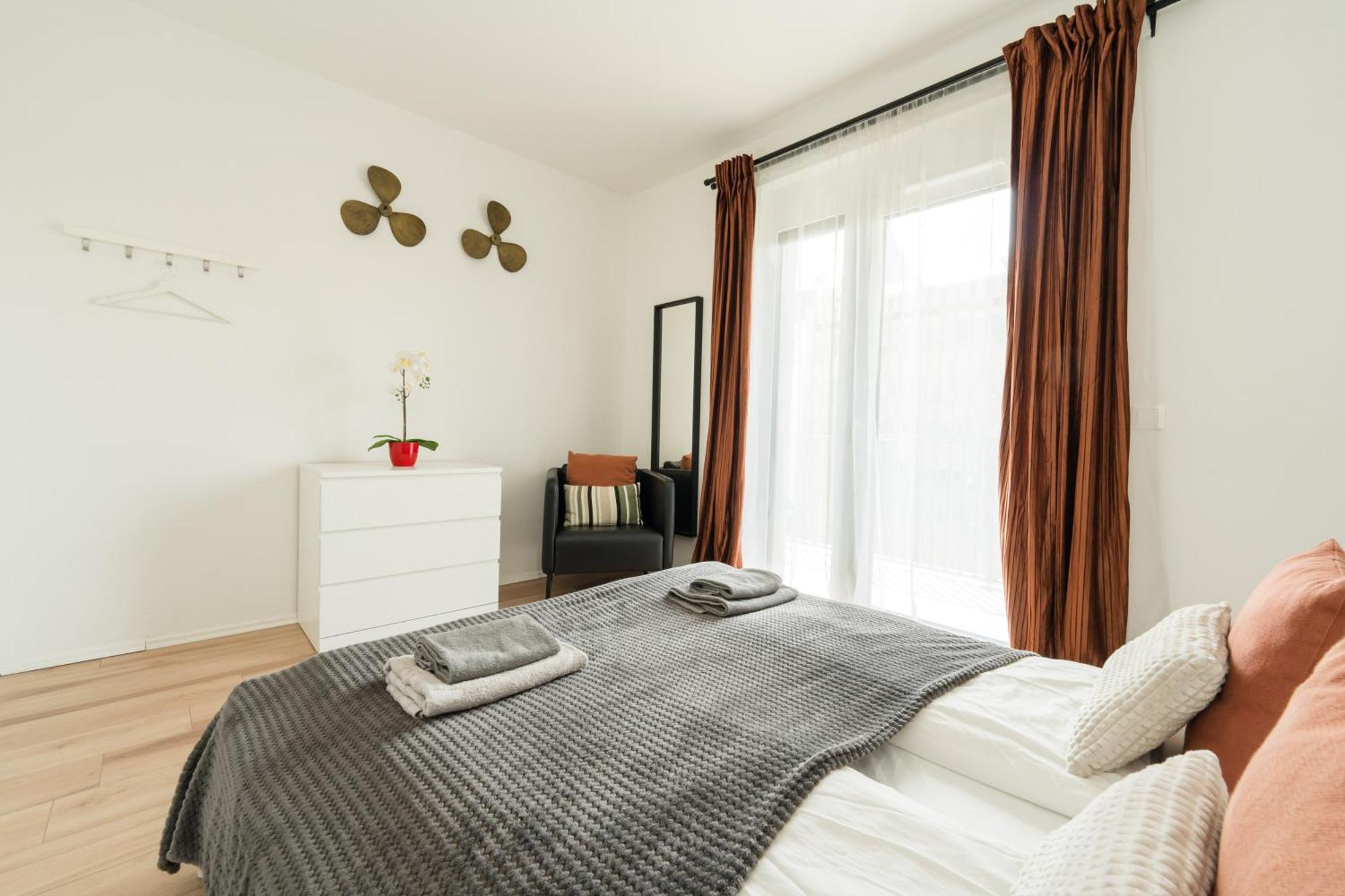 Brand New Modern Apartment-2 Rooms-Balcony-Garage بودابست المظهر الخارجي الصورة