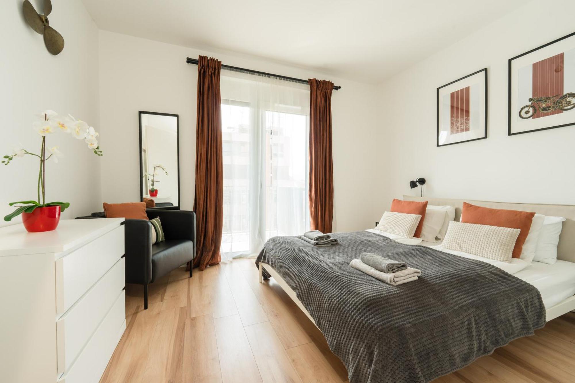 Brand New Modern Apartment-2 Rooms-Balcony-Garage بودابست المظهر الخارجي الصورة